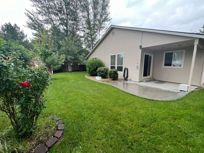 Building Photo - Beautiful 2-Bedroom Home in Star, ID – Qui...