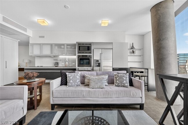 Building Photo - 3726 S Las Vegas Blvd