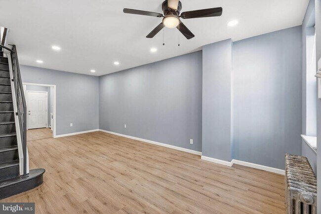 Building Photo - 2224 E Clearfield St