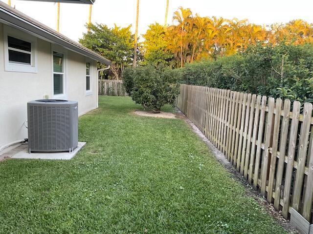 Building Photo - 18969 SE Kokomo Ln