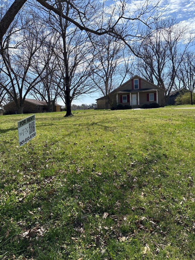 Building Photo - 159 Ervin Ln