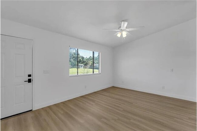 Building Photo - 322 Ixora Ave NW