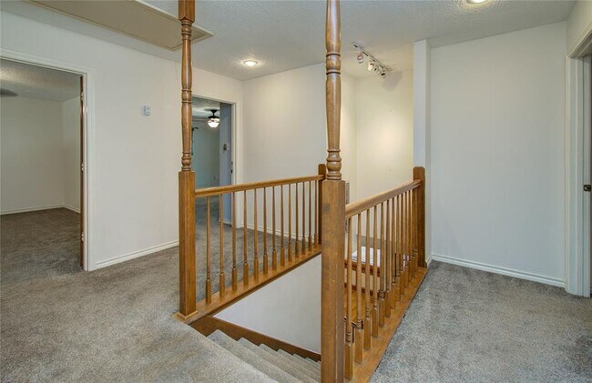 Building Photo - 12910 Kathy Ln