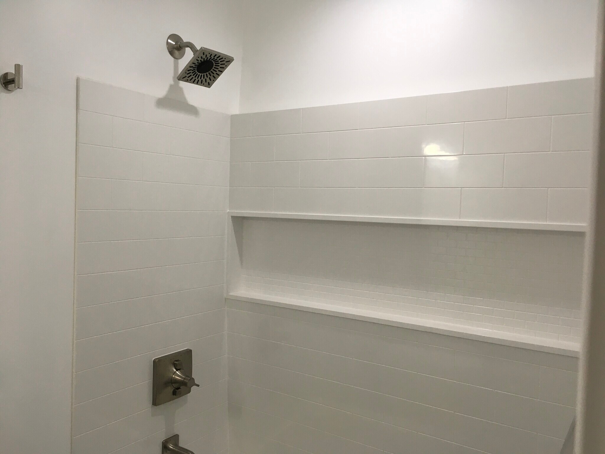 Tub and shower - 18910 Lassen St