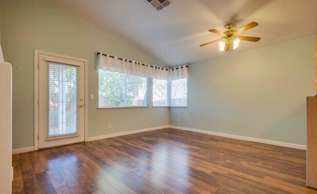 Building Photo - 8164 Sedona Sunset Dr