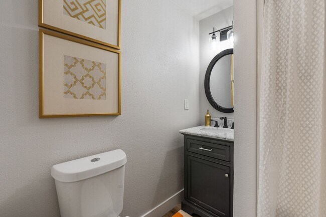 Building Photo - 4 Bedroom Home in SW Loveland