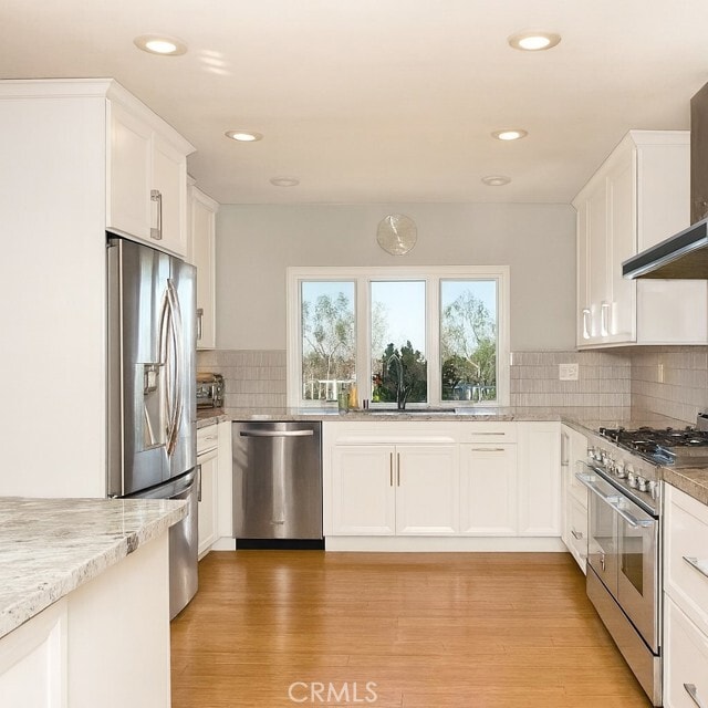 Building Photo - 2123 Yacht Yankee