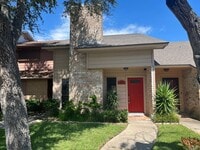 Building Photo - Townhome in the Heart of the Southside!