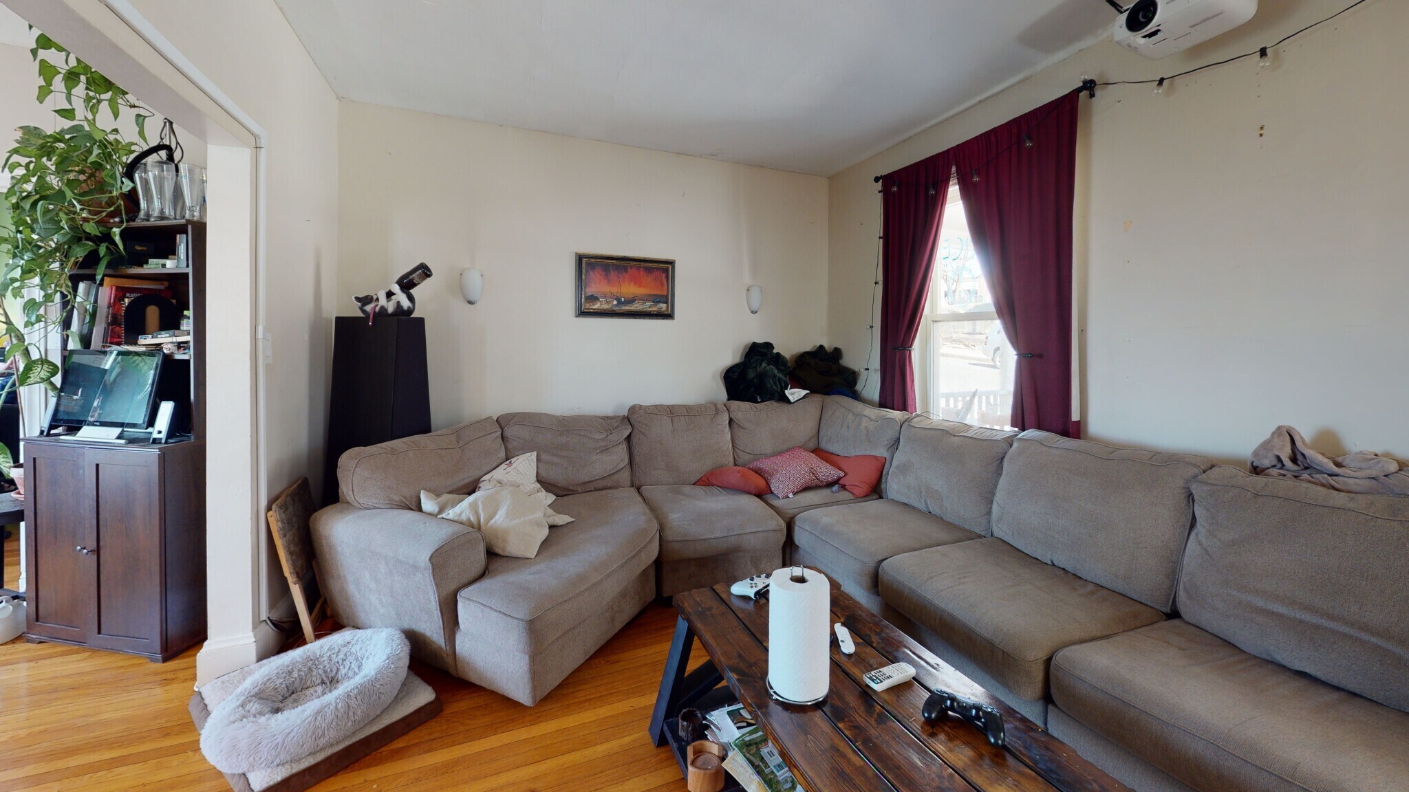 Building Photo - 70 Larch St