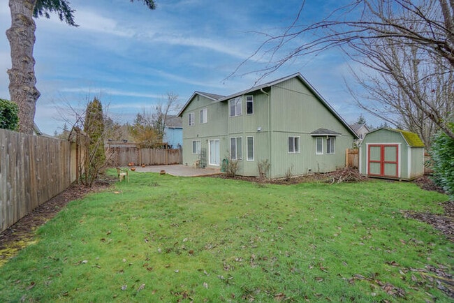 Building Photo - BEAUTIFUL FOUR BEDROOM LOCATED IN THE SHERWOOD SUB DIVISION