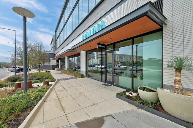 Building Photo - 4405 Jackson Ave