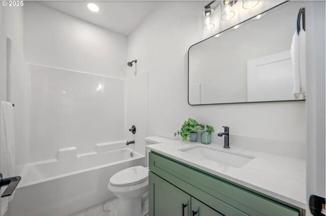 Building Photo - 3 Brand New Modern Urban 4 Bedroom 3 1/2 Bath Homes with Designer Finishes and Air Conditioning A...