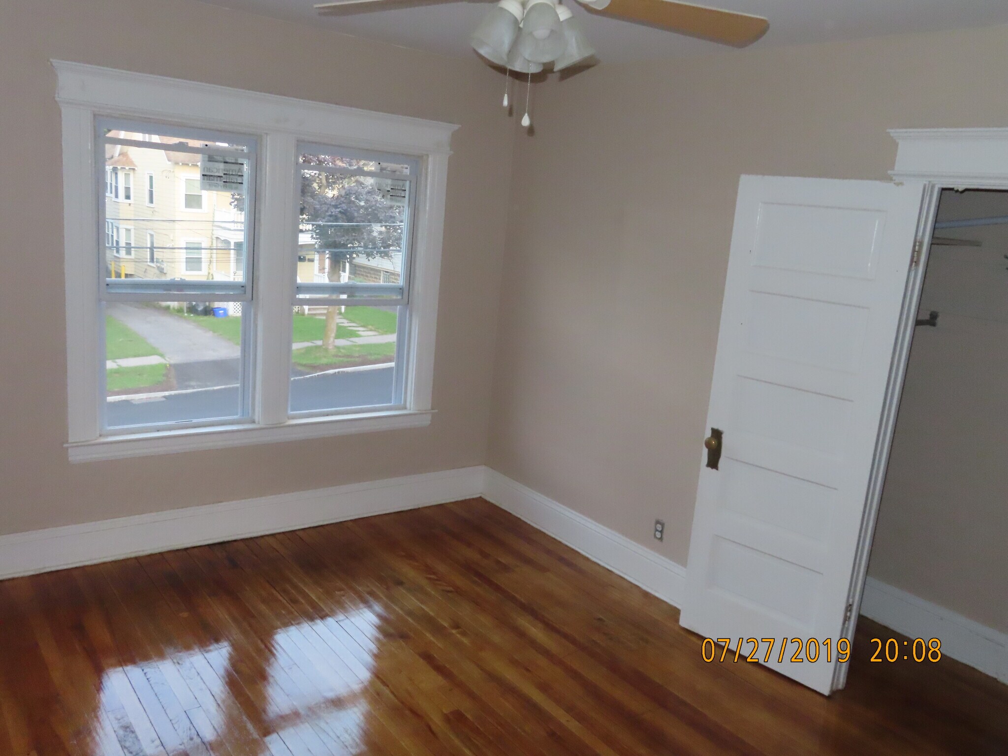 Bedroom - 920 Ackerman Ave