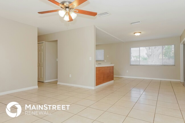 Building Photo - 241 Manth Ave