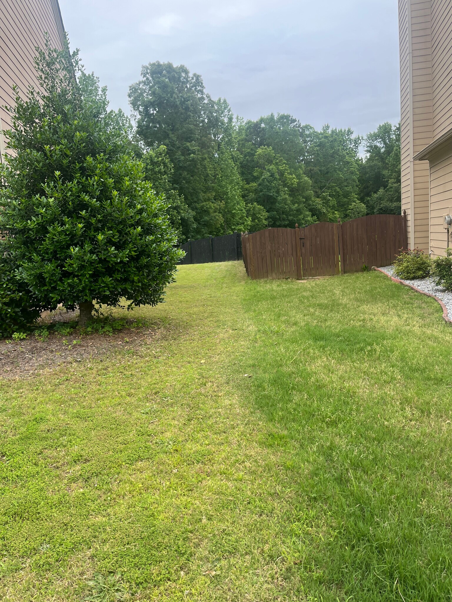 Building Photo - 2530 Sandown Ct