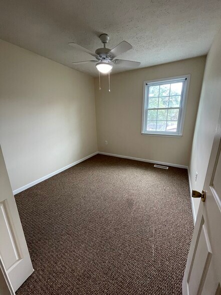 Guest Bedroom 3 - 8234 Roanoke Ct