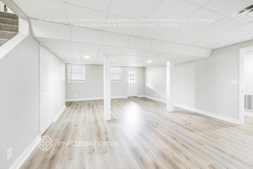 Building Photo - 108 Redondo Ct S