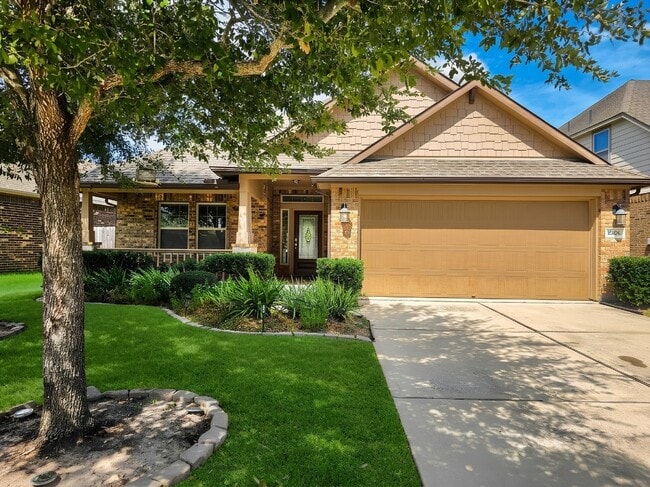 Building Photo - 8206 Oxbow Manor