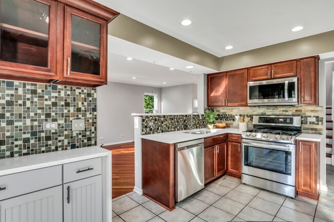 Building Photo - 1282 Berkshire Ln