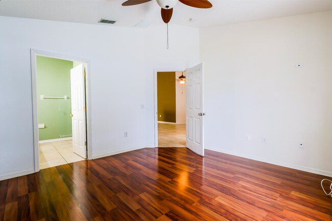 Building Photo - 2674 Willow Glen Cir