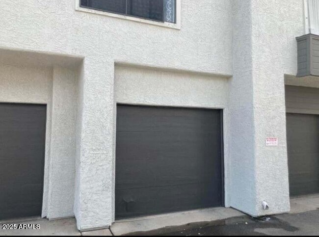 Building Photo - 9407 N 59th Ave