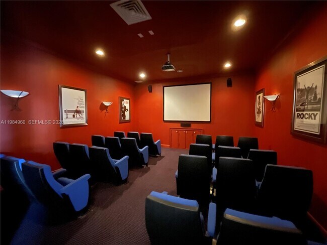 Building Photo - 140 SW 117th Ave