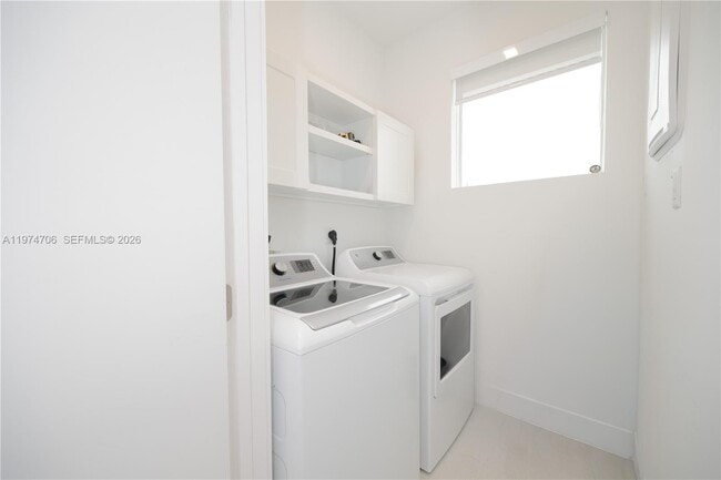 Building Photo - 10366 NW 68th Terrace