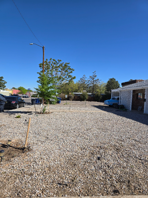 Building Photo - 1910 Alvarado Dr NE