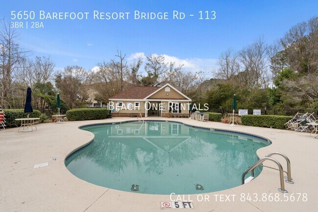 Building Photo - 5650 Barefoot Resort Bridge Rd