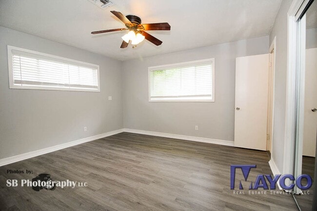 Building Photo - 3 bedroom 2 bath in Bossier!