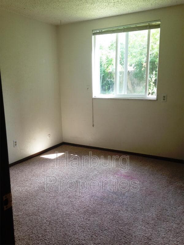 Building Photo - 454 Arapahoe Ave