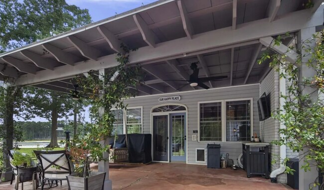 Building Photo - NEW LISTING!!!!!