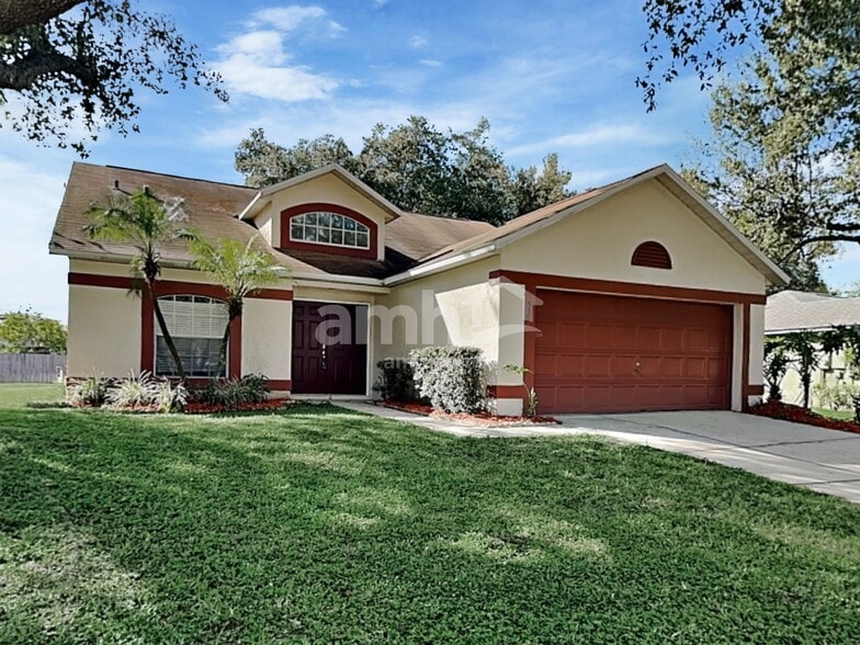 Primary Photo - 555 Whiskey Creek Ct