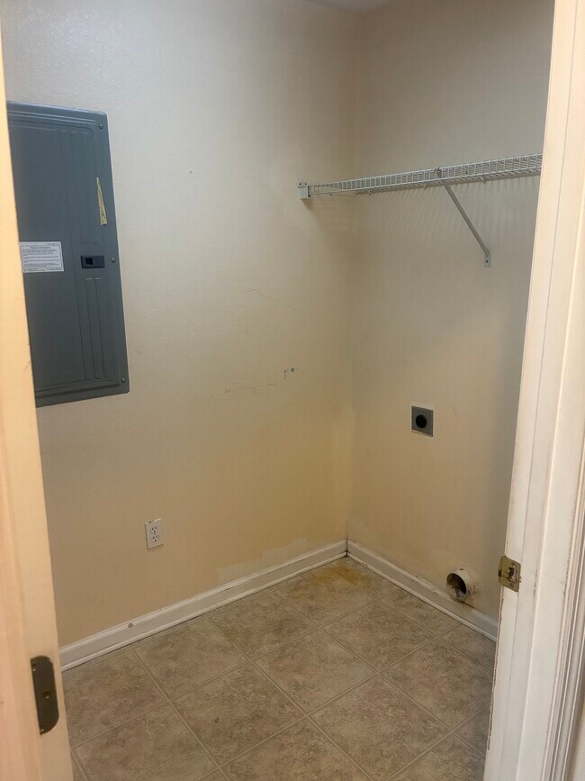 Building Photo - 2772 Westbrook Ct