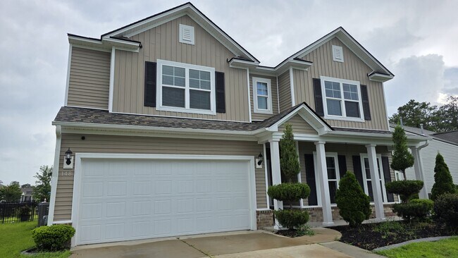 Building Photo - 148 Long Leaf Pine Dr