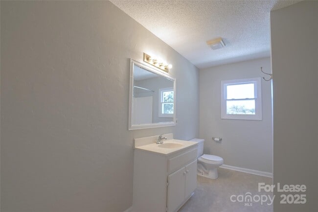 Building Photo - 107 Ervin St