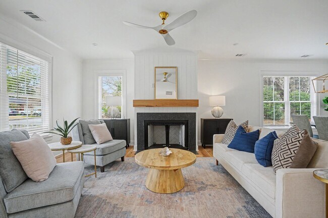Building Photo - 3 Bedroom Home near Parkside in Savannah