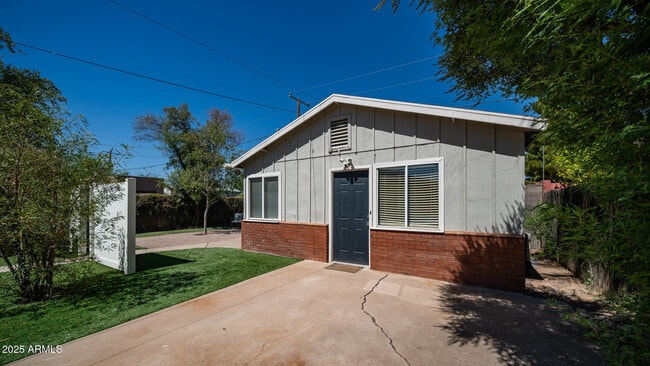 Building Photo - 2522 N 10th St