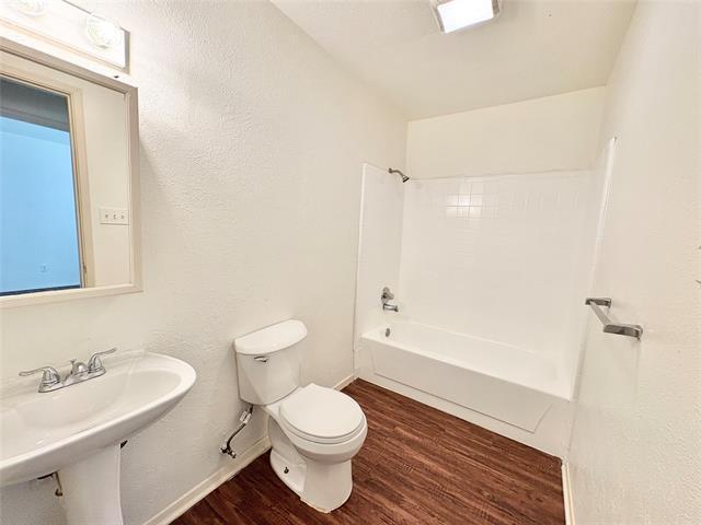 Building Photo - 658 Stonehenge Dr