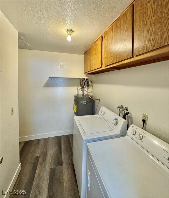 Building Photo - 6750 Del Rey Ave