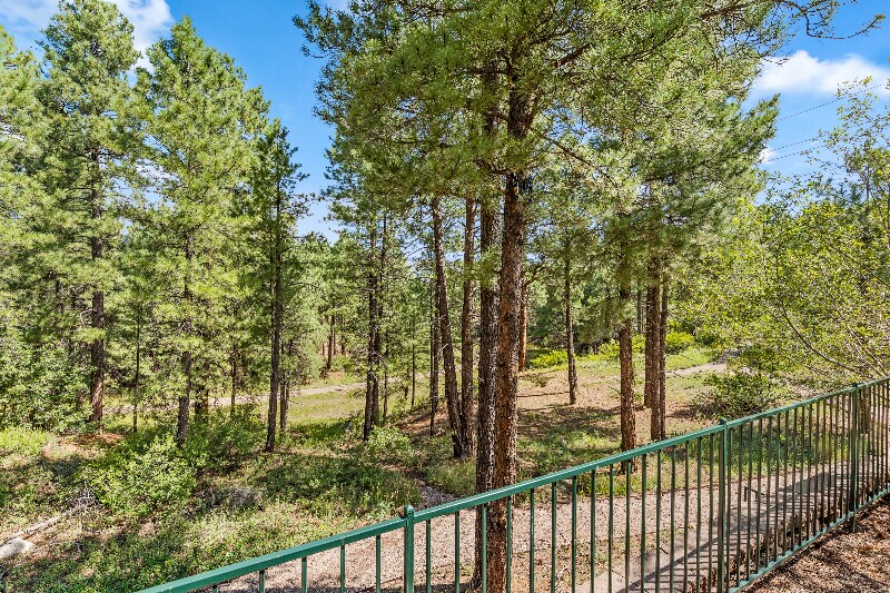 Building Photo - 1310 E Trevor Way