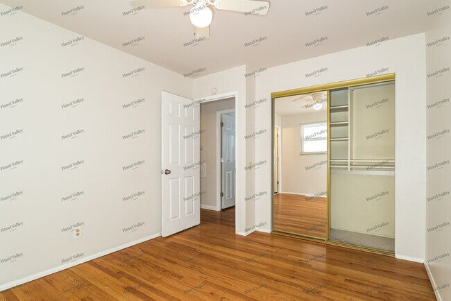 Building Photo - 760 Sherwood Dr