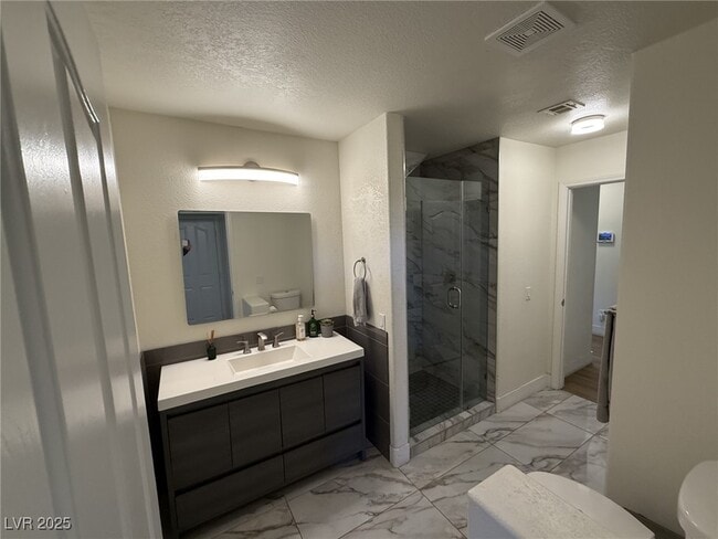 Building Photo - 2433 Antler Point Dr