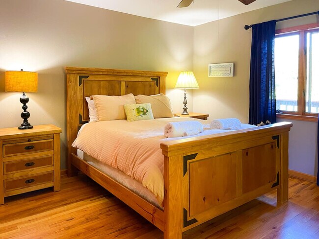 Building Photo - 525 Townsand Hollow Rd