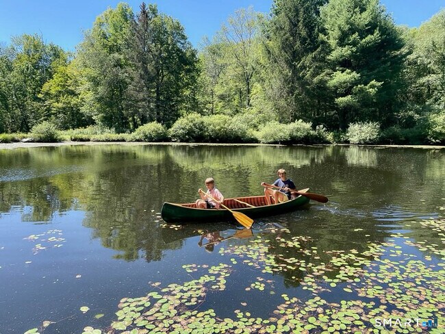 Building Photo - 85 Gellert Rd