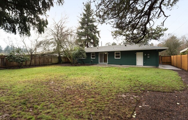 Building Photo - Cedar Hills Home on Large Lot with Fenced Backyard!!!