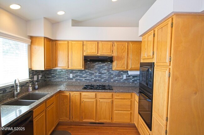 Building Photo - 5254 Tappan Ct