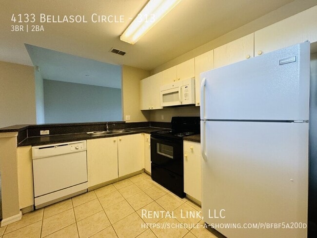 Building Photo - 4133 Bellasol Cir