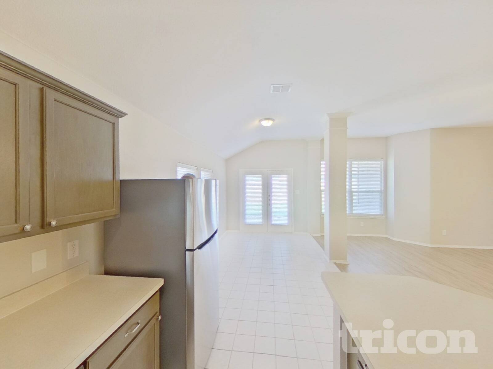 Building Photo - 369 Magnolia Dr