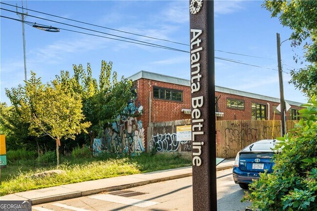 Building Photo - 951 Glenwood Ave SE